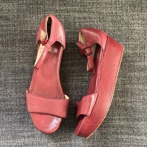 Gee Wawa Daisy Flatform Leather Sandals Deep Red 7